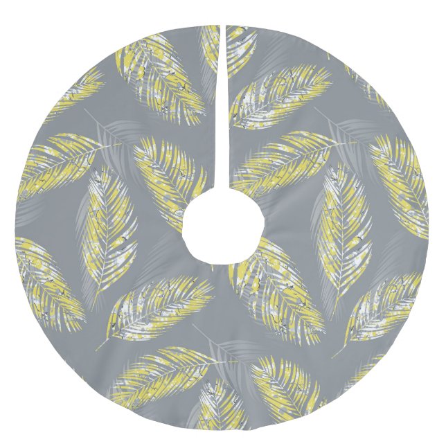 Illuminating Toucans: Marbling Tropical Brushed Polyester Tree Skirt (Front)