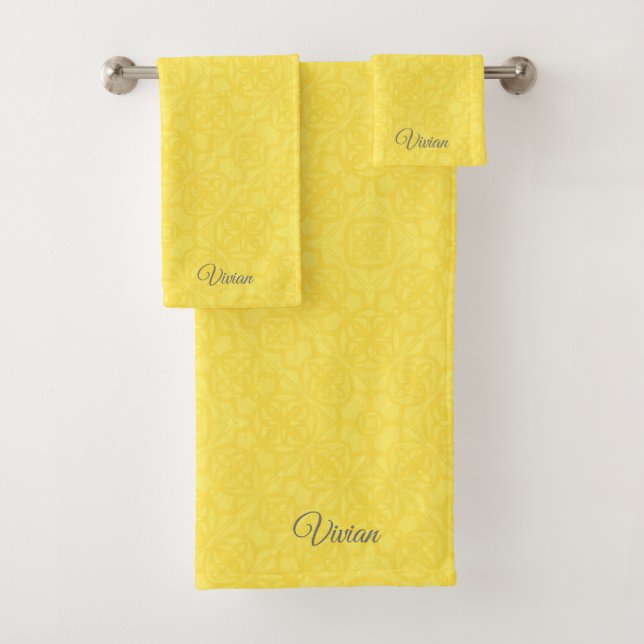 Illuminating Yellow Watercolor Pattern Bath Towel Set (Insitu)