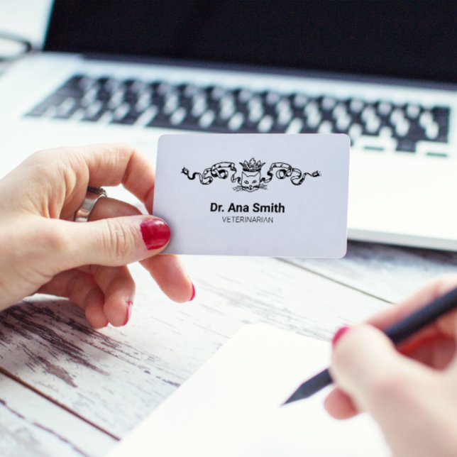 Illustrated cat veterinary profession business card (Creator Uploaded)