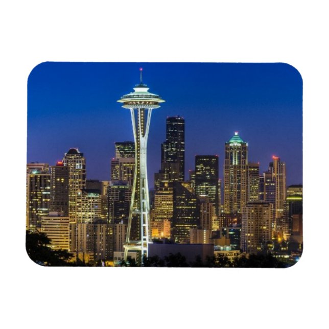 Image of Seattle Skyline in morning hours. Magnet (Horizontal)