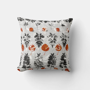 Imprint leaves: symmetrical seamless pattern. cushion