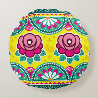 Indian and Pakistani truck art seamless long horiz Round Cushion