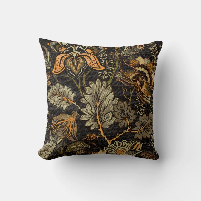 Indian floral paisley, seamless ethnic pattern. cushion (Front)