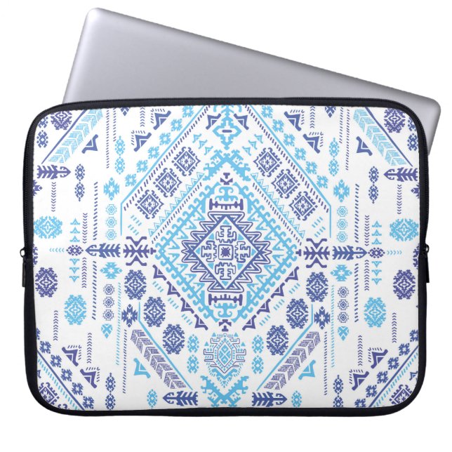 Indian paisley rug, ethnic mandala pattern. laptop sleeve (Front)