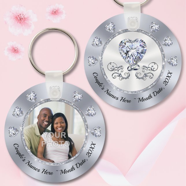 Inexpensive Custom, PHOTO Wedding Favours, Wedding Key Ring (Cheap wedding favors. Photo wedding favors. Affordable wedding gifts for guests. Diamond Wedding.)