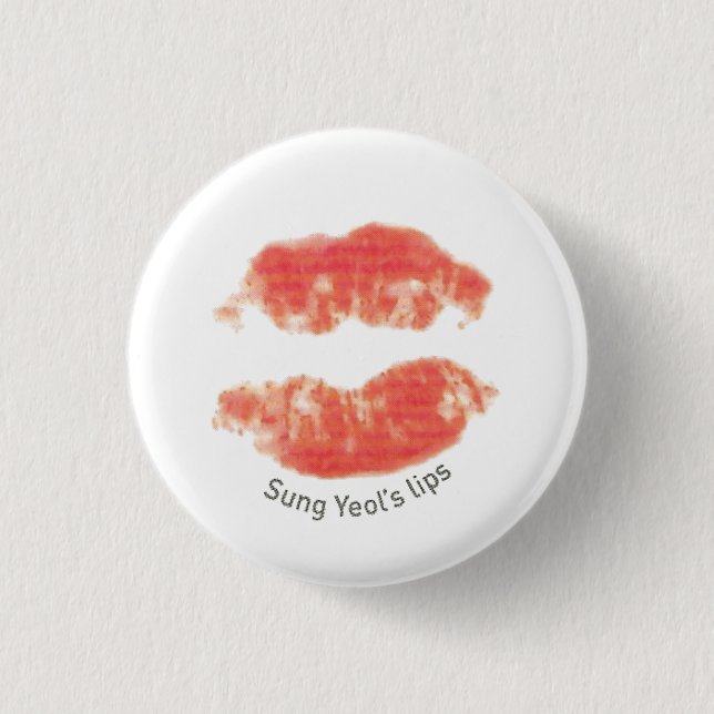 Infinite Sungyeol Kiss mark Button (Front)