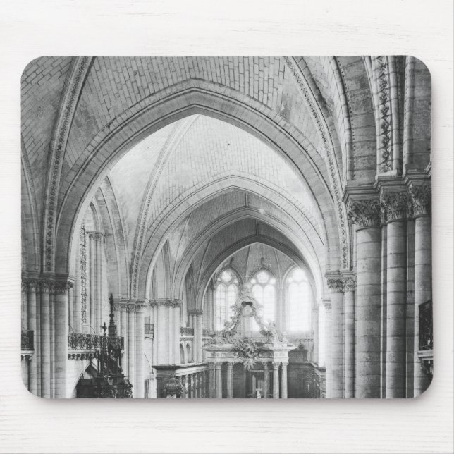 Interior view of the nave and the choir mouse pad (Front)