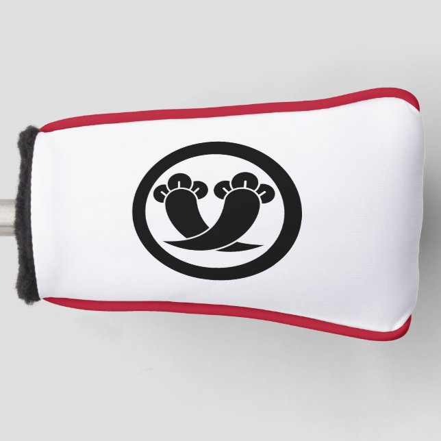 Intersecting cloves in circle golf head cover (Front)