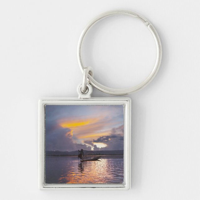 Intha fisherman leg rowing boat fishing with net key ring (Front)