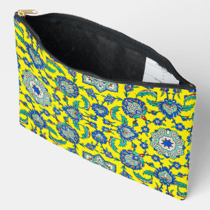 Intricate Ottoman Türkiye Iznik Floral Pattern  Accessory Pouch