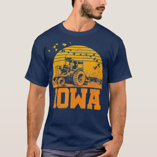 Iowa   Vintage Retro Tractor Farmer  Gift T-Shirt