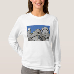 Ireland, County Kilkenny, mediaeval castle. T-Shirt