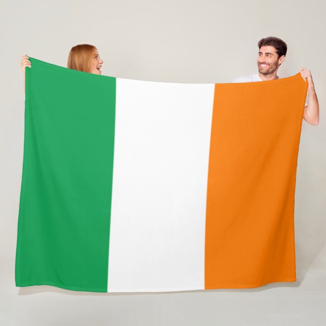 IRELAND FLAG FLEECE BLANKET (In Situ)