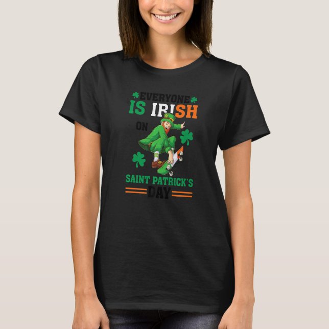 Ireland Irishman Irish Map Irish Flag St Patricks  T-Shirt (Front)
