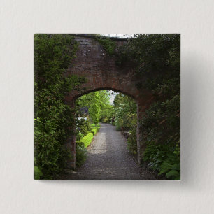 Ireland, the Dromoland Castle very green 15 Cm Square Badge