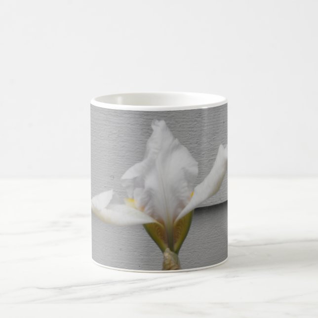 Iris Mug (Center)
