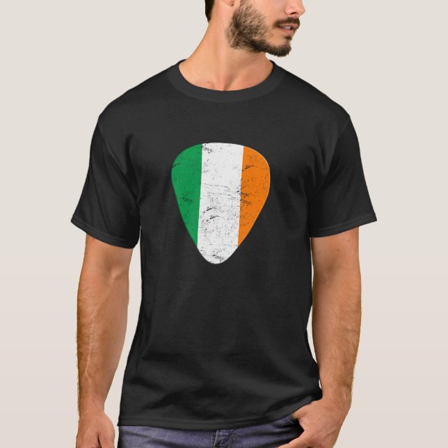 Irish Flag Guitar Player Pick Plectrum Gift T-Shirt (Front)