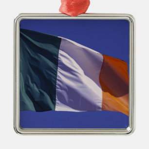 Irish flag metal tree decoration