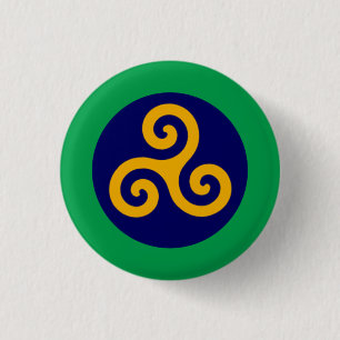 Irish Gold Triskele Badge