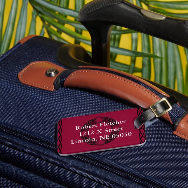 Irish Knot Designs Luggage Tag (Front Insitu 3)