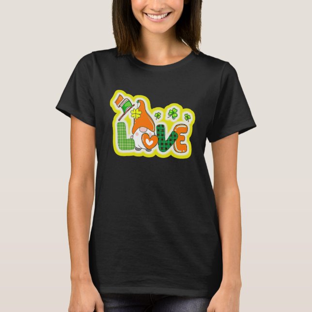 Irish Love St Patrick's Cute Gnome for Women T-Shirt (Front)