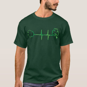 Irish Nurse Heartbeat Stethoscope St Patricks Day  T-Shirt
