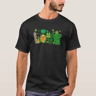 Irish St Patricks Day Love Gnome Shamrock Leopard  T-Shirt