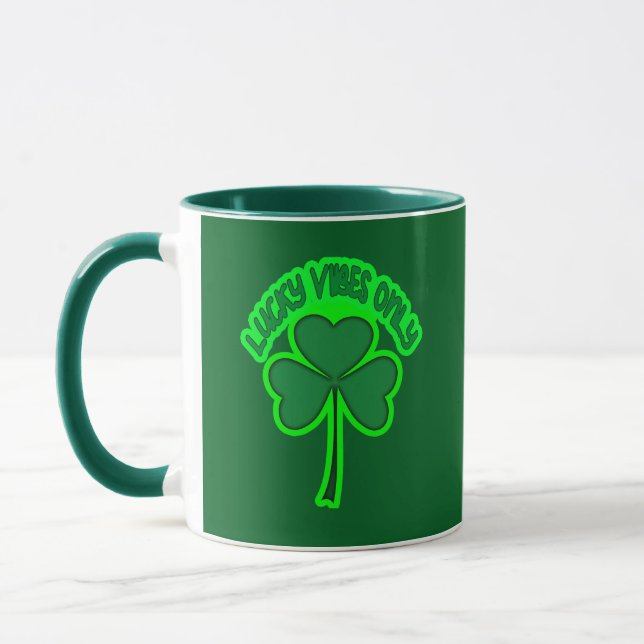 Irish Vibes St Patrick’s Day Shirt – caneca Mug (Left)