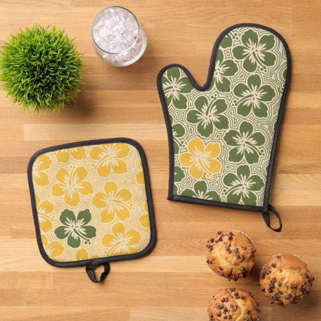 Island Floral Hawaiian Hibiscus Pinstriped Olive Oven Mitt & Pot Holder Set (Top Down)