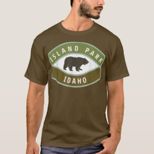 Island Park Idaho Roaming Bear ID Souvenir Vacatio T-Shirt