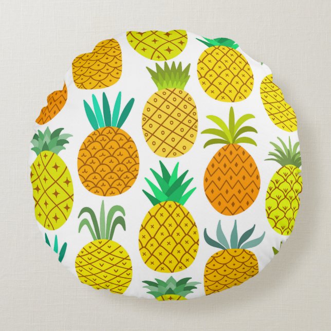Isolated Pineapple: Vintage Seamless Pattern. Round Cushion (Front)