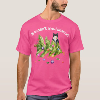 It wasnt me I swear Funny Cat With Fallen Christma T-Shirt