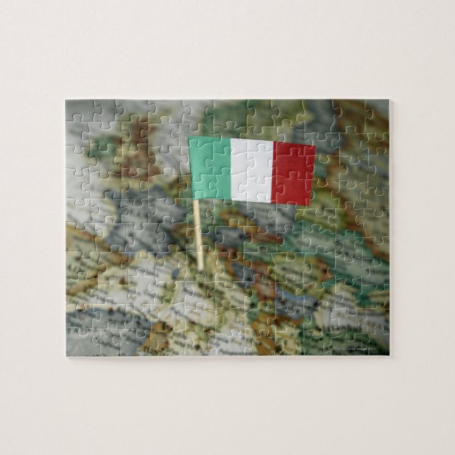 Italian flag in map jigsaw puzzle (Horizontal)