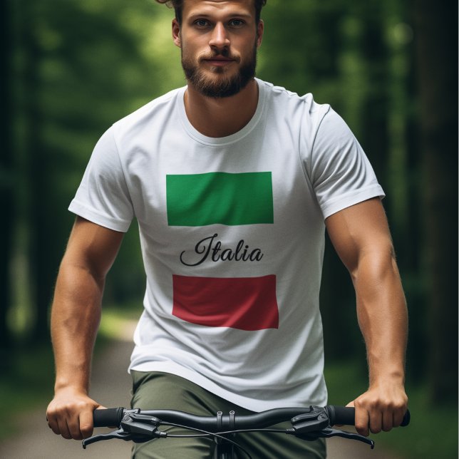 Italian Flag - Vertical with Italia in Centre T-Shirt (Creator Uploaded)