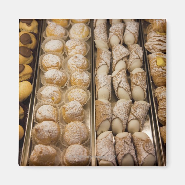 Italian pastries magnet (Front)