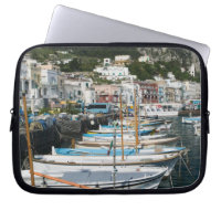 ITALY, Campania, (Bay of Naples), CAPRI: Marina
