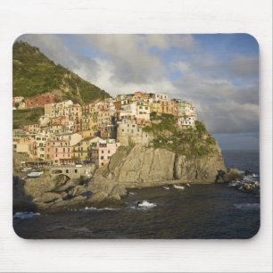 Italy, Cinque Terre, Manarola. Village on cliff. Mouse Pad