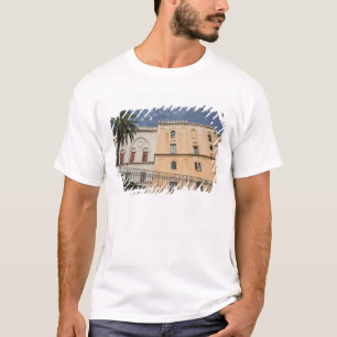 Italy, Sicily, Palermo, Palazzo dei Normanni T-Shirt