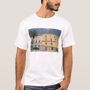 Italy, Sicily, Palermo, Palazzo dei Normanni T-Shirt