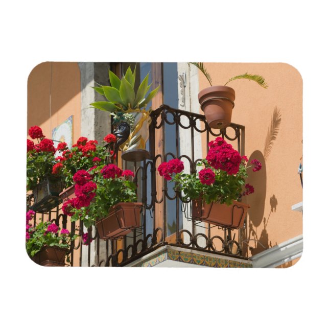 ITALY, Sicily, TAORMINA: Corso Umberto 1, Magnet (Horizontal)