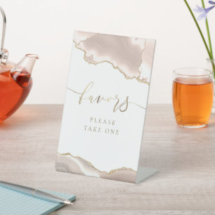 ivory blush agate favours pedestal sign