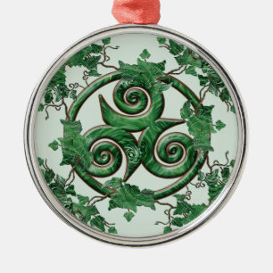 Ivy Triskel Metal Tree Decoration