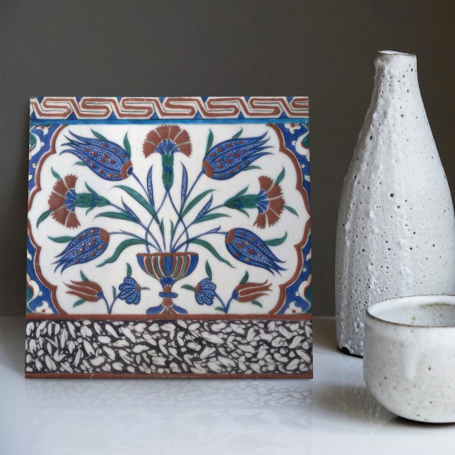 Iznik Topkapi Palace Red Green Blue Tile (Creator Uploaded)