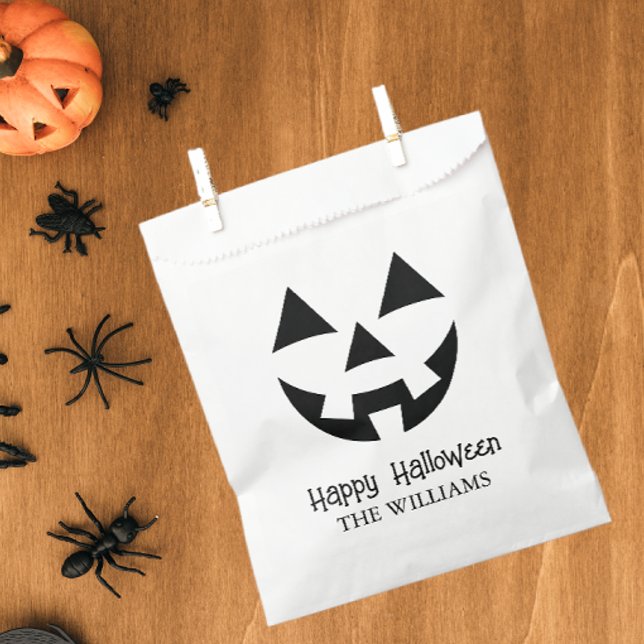 JACK O LANTERN HAPPY HALLOWEEN FAMILY NAME FAVOUR BAGS (Creator Uploaded)