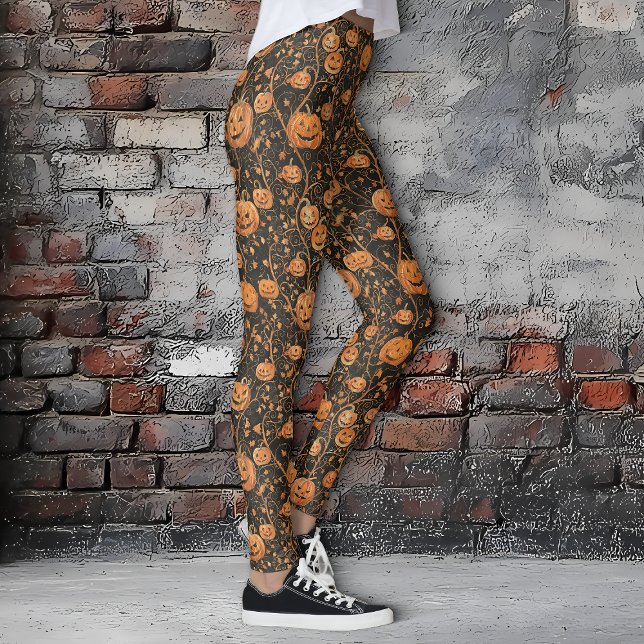 Jack-o-Lanterns on the Vine Halloween Leggings (Jack-o-Lanterns on the Vine Halloween Leggings)