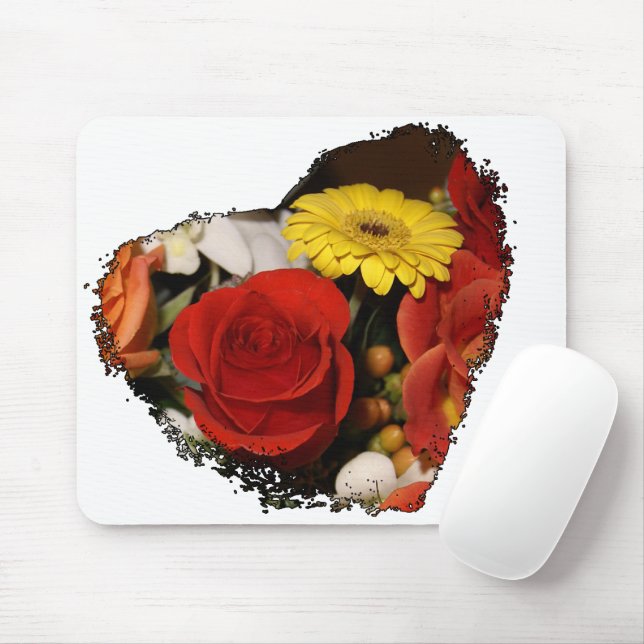 Jagged Edged Heart Bouquet Mouse Pad (With Mouse)