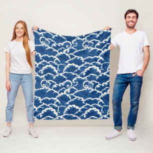 Japanese-Inspired Seamless Ocean Wave Pattern Fleece Blanket