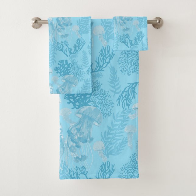 Jellyfish Pastel Blue Bath Towel Set (Insitu)