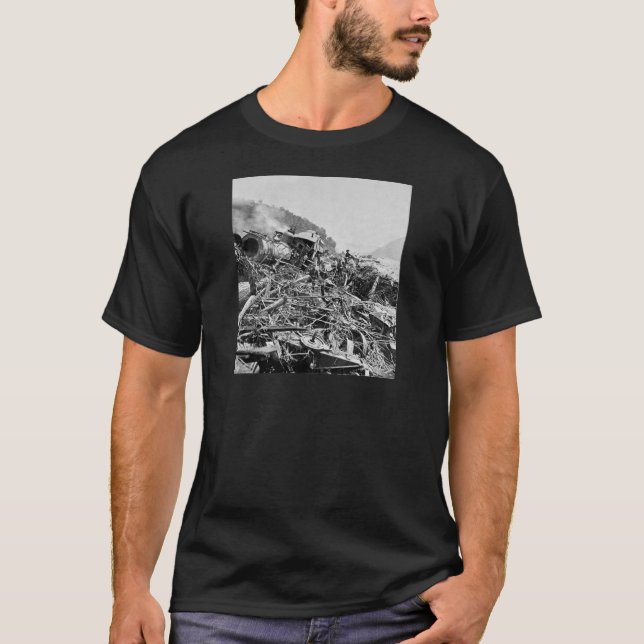 Johnstown Flood Train Wreck Vintage 1889 T-Shirt (Front)