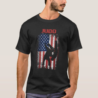 Judo Sports Retro American Flag USA America Martia T-Shirt